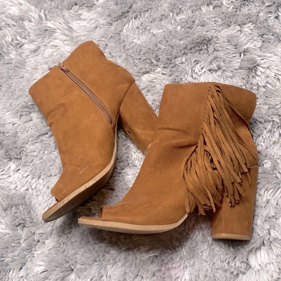Big Buddha Shoes - Big Buddha Brown Camel Faux Suede Fringe Open Toe Ankle Heel Booties Size 9